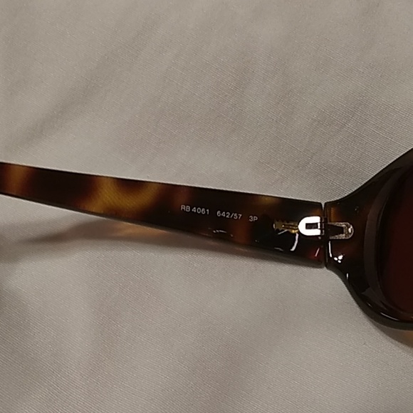 Ray-Ban sunglasses main image 5